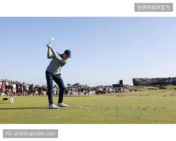 面对技术出色的韩国队，南非以西索尔为首的后腰线必须提升防守硬度，以破坏对方的传控节奏。